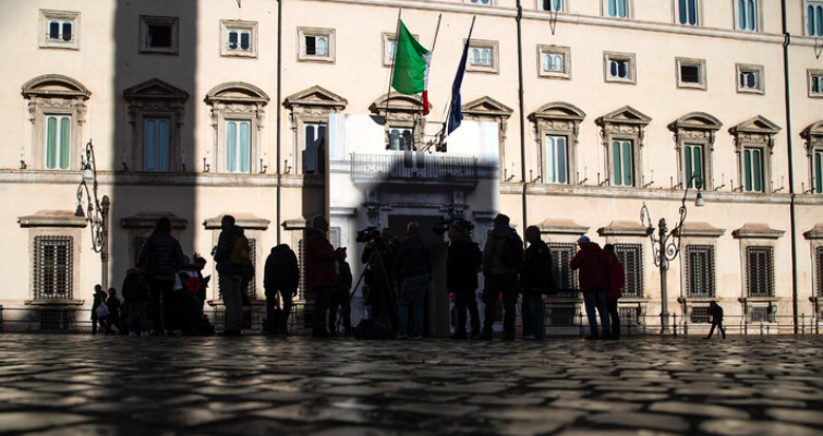 EXTRAPROFITTI BANCHE / CE LA FARA’ STAVOLTA IL GOVERNO AD IMPORRE LA TASSA DI SOLIDARIETA’?