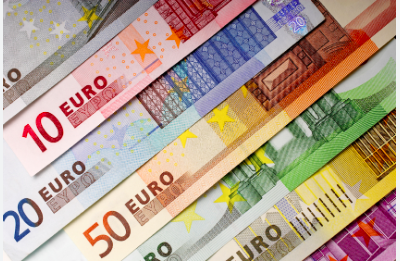 Tenere le banconote in casa? Ecco cosa c’è di vero