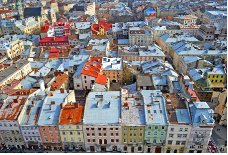 L’UE STA PENSANDO DI UTILIZZARE I BENI RUSSI CONGELATI PER LA RICOSTRUZIONE IN UCRAINA