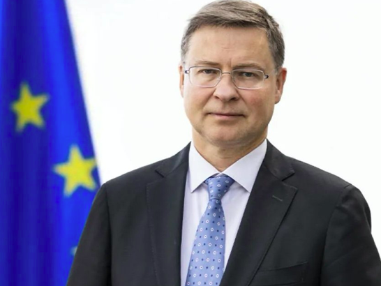 Bruxelles promuove la Manovra dell’Italia. Restano in bilico Malta e Olanda