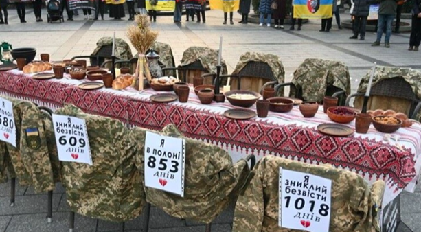 Il Natale dei tavoli vuoti nella martoriata Ucraina