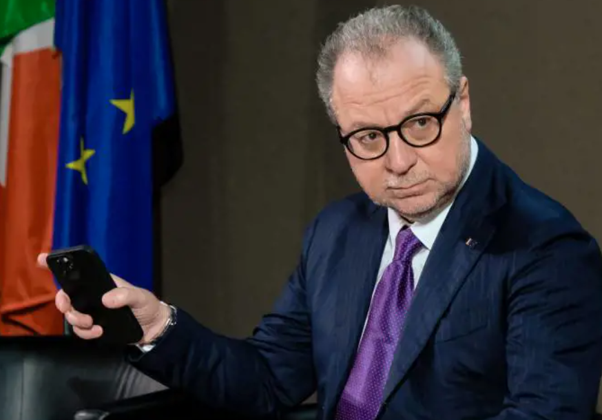 Contro il Governo entra in azione il “Registro degli infangati”?