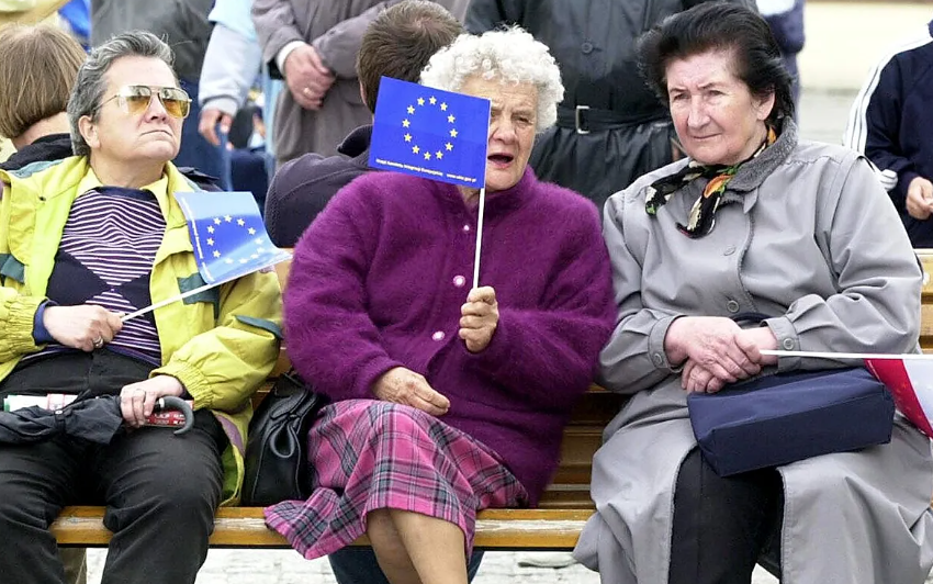 Rapporto/Europa dai capelli bianchi ma con lunga aspettativa di vita