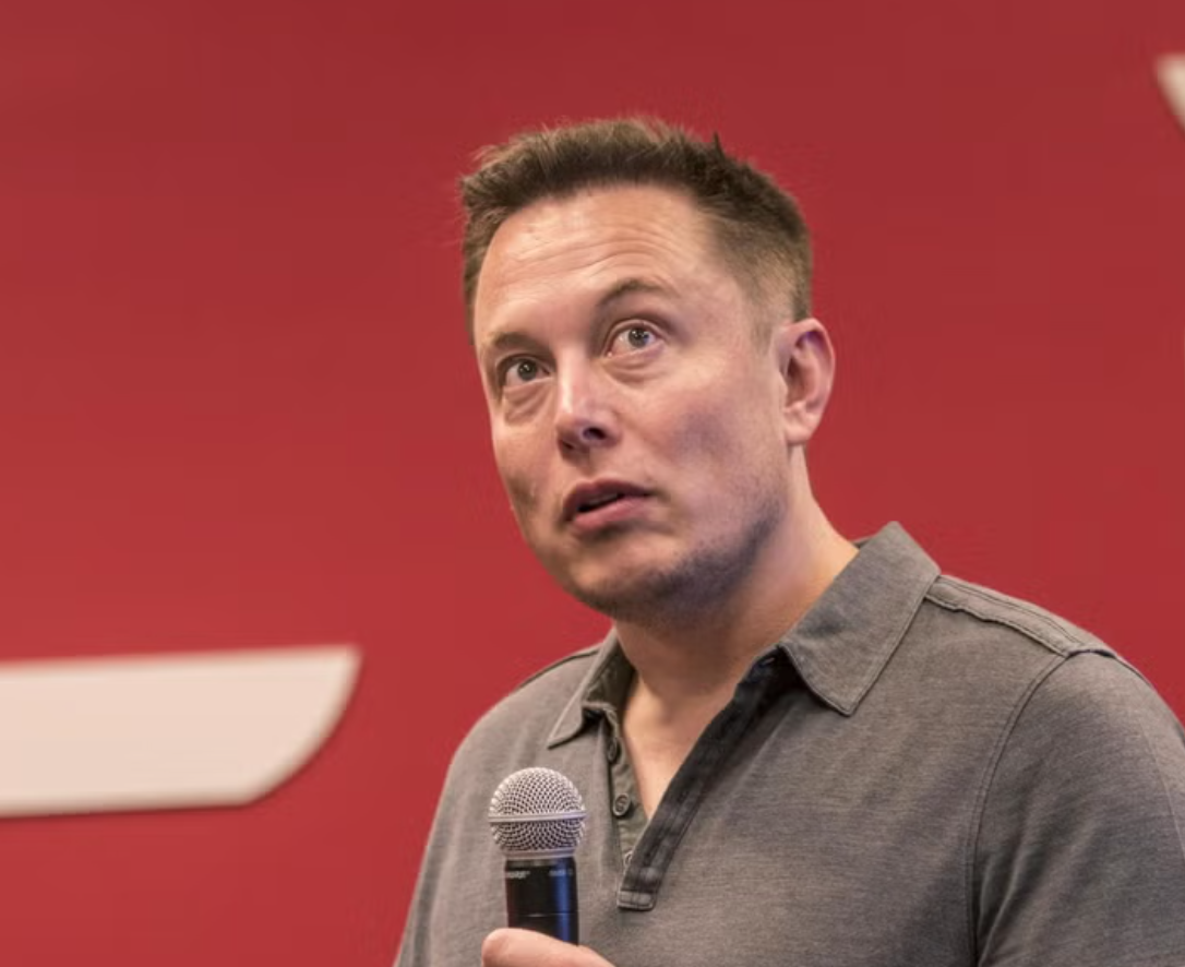 Elon Musk: “La speranza per la Francia si chiama Marine le Pen”