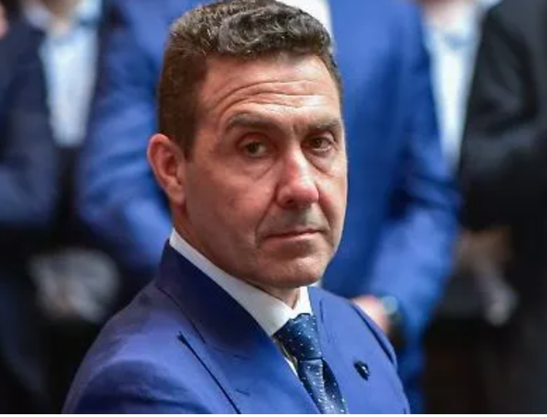 Vannacci/Frenata nei sondaggi e fuga dei sostenitori. Vediamo dove